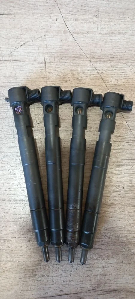 Форсунка дизельная электрическая Opel Antara I рестайлинг (2010—2017) 2013 SUMMIT WHITE (OP 40R)