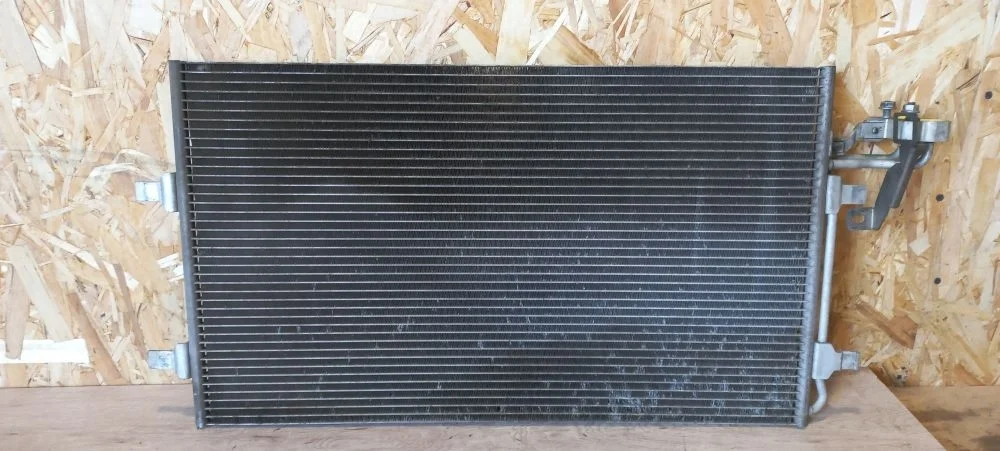 Радиатор кондиционера Volvo V50 I рестайлинг (2007—2012) 2010 Темно-серый