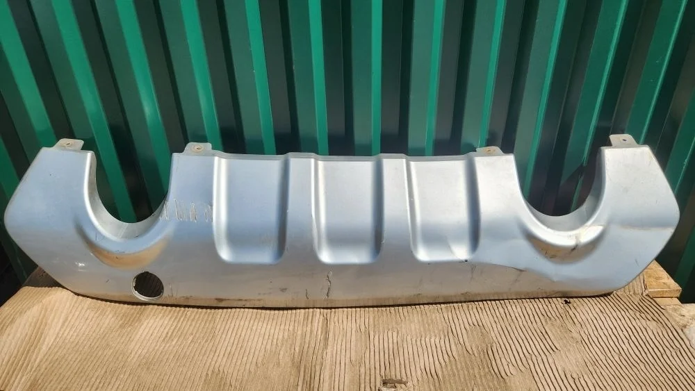 Накладка заднего бампера Ford Kuga I (2008—2012) 2009 Moondust Silver (met)