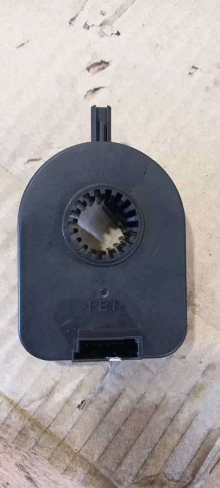 Датчик угла поворота рулевого колеса Chevrolet Captiva I рестайлинг (2011—2013) 2012 Серебристый металлик