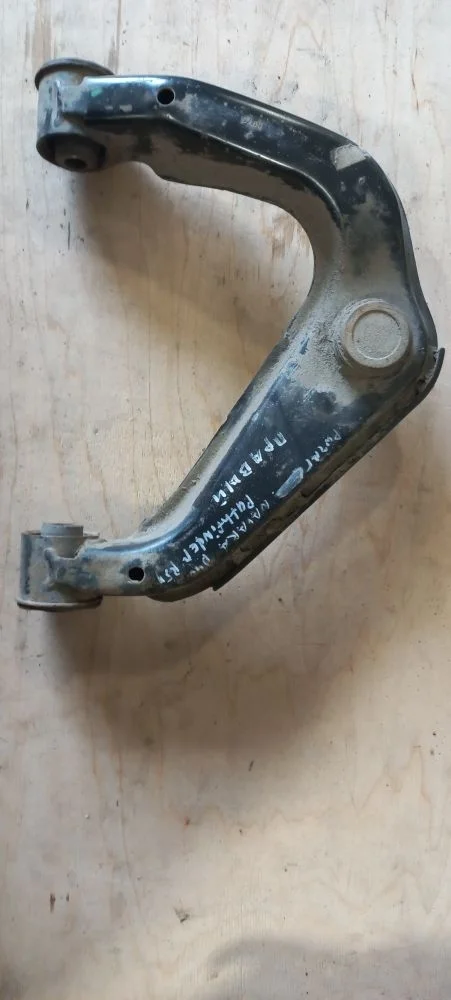 Рычаг передний правый Nissan Navara D40 рестайлинг (2010—2015) 2015 GN0 - BLACK METALLIC