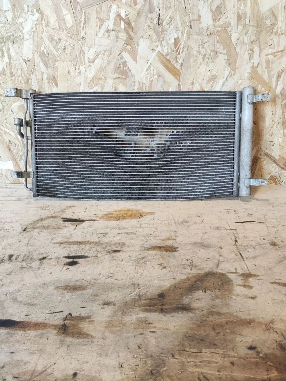 Радиатор кондиционера Chevrolet Captiva I рестайлинг (2011—2013) 2012 Серебристый металлик