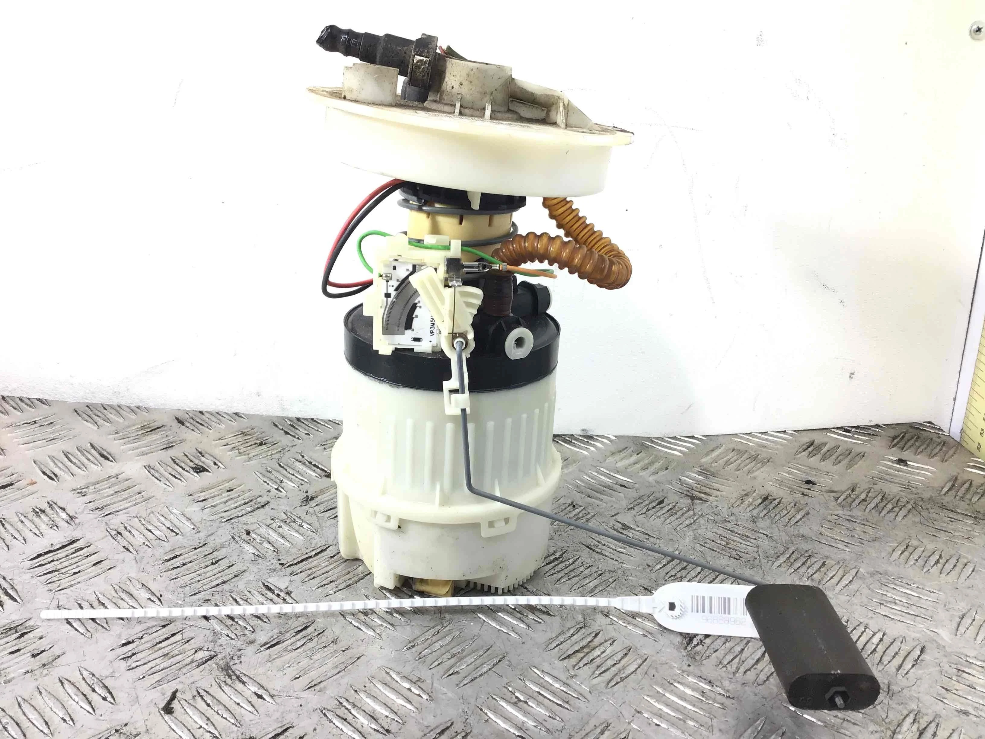 Насос топливный Ford Focus 2 поколение (2005-2008) бензин 1.6 i Механика Х/б