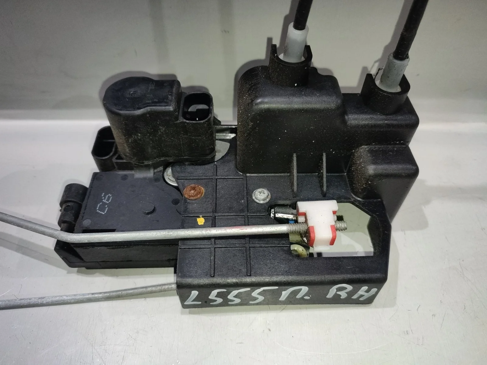 Замок двери SsangYong Actyon 2014 C200