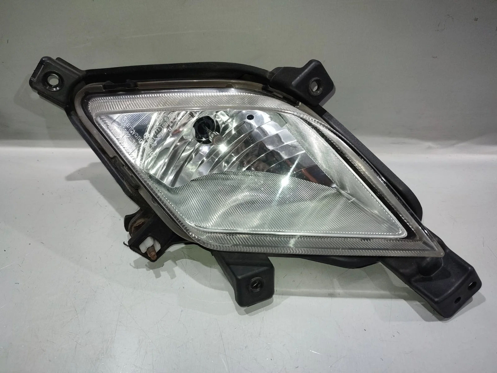 Фара противотуманная птф SsangYong Actyon 2012 C200