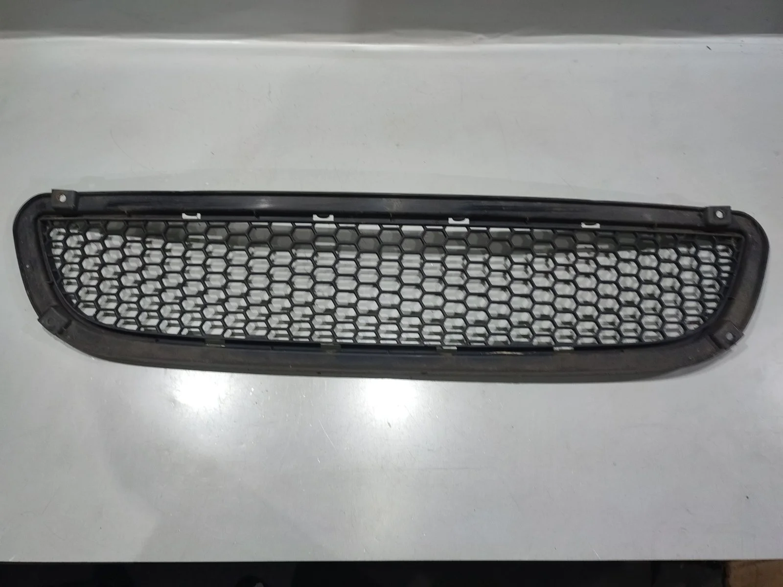 Решетка бампера SsangYong Kyron 2009 D130