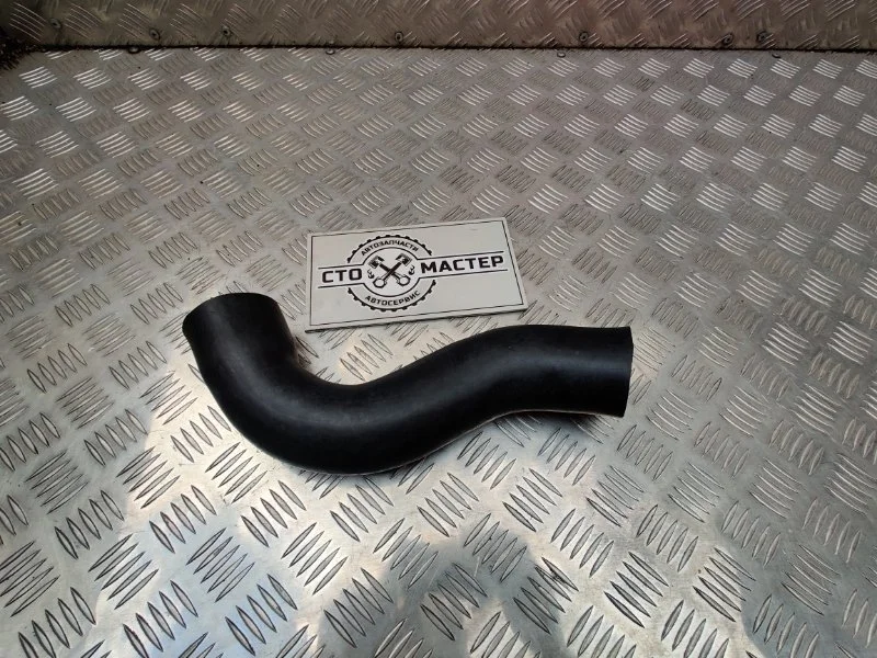 Патрубок нагнетаемого воздуха турбины верхний Peugeot Boxer BSG70720198 2.2