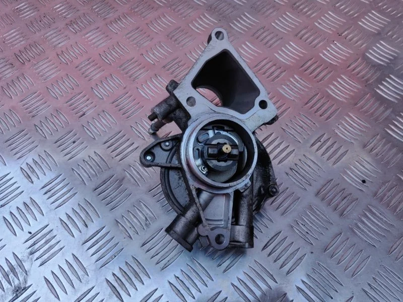 Вакуумный насос Peugeot Boxer