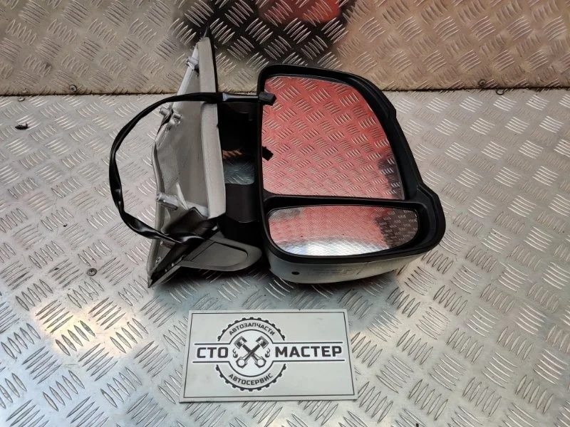 Зеркало правое Citroen Jumper 5770524E 2.2
