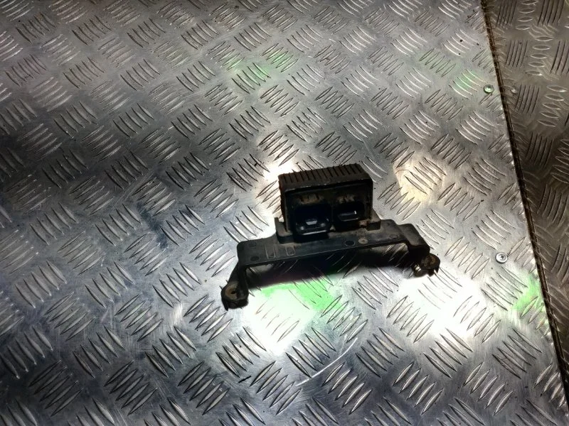 Реле свечей накала Peugeot Boxer 09675863980 2.2 Е5