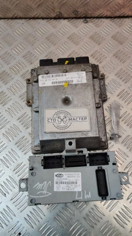 Комплект блоков управления Peugeot Boxer 9666484680 250 2.2 Е4