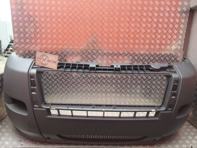 Бампер передний Peugeot Boxer 7401RH 250