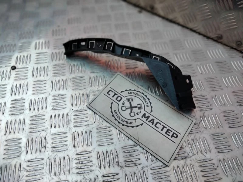 Кронштейн переднего бампера правый Fiat Ducato FT90634 2.3