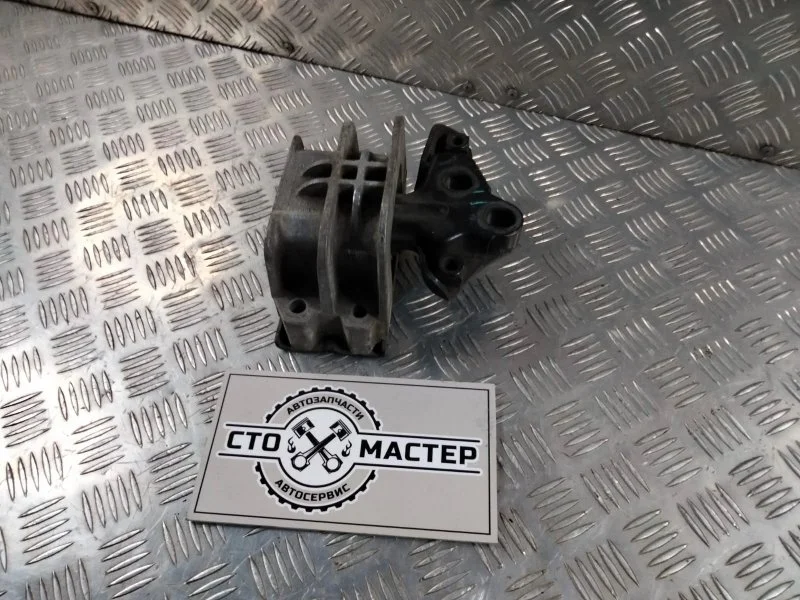 Опора КПП левая Ford Transit 1840043 TTG 2.2 FWD