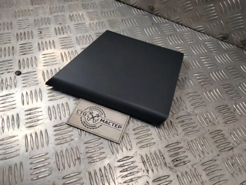 Накладка правая кузова Citroen Jumper 10011870