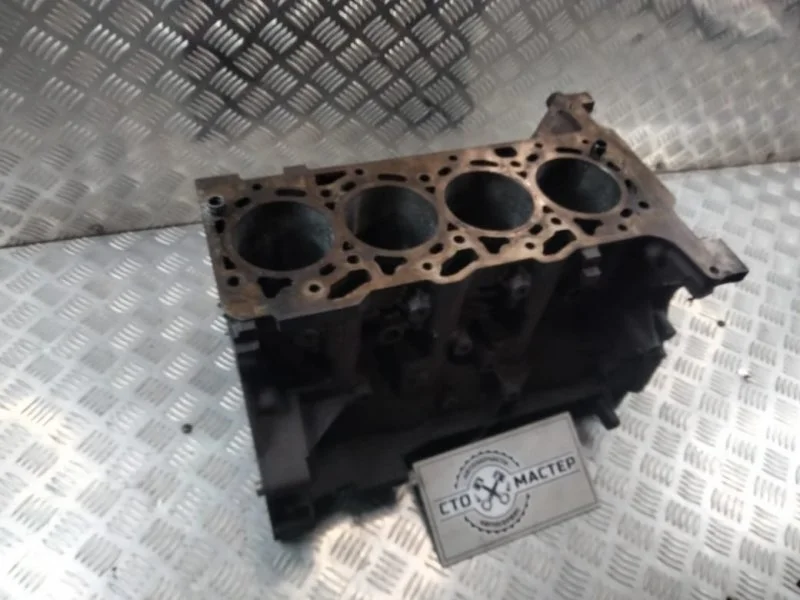 Блок цилиндров Peugeot Boxer 0130AY 2.2