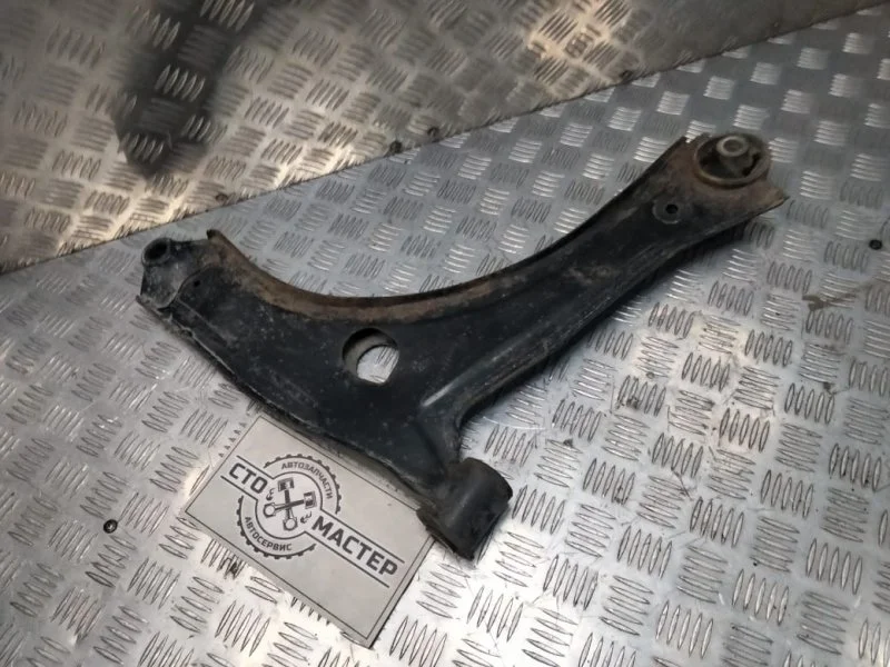 Рычаг передний левый Ford Transit 1828700 TTG