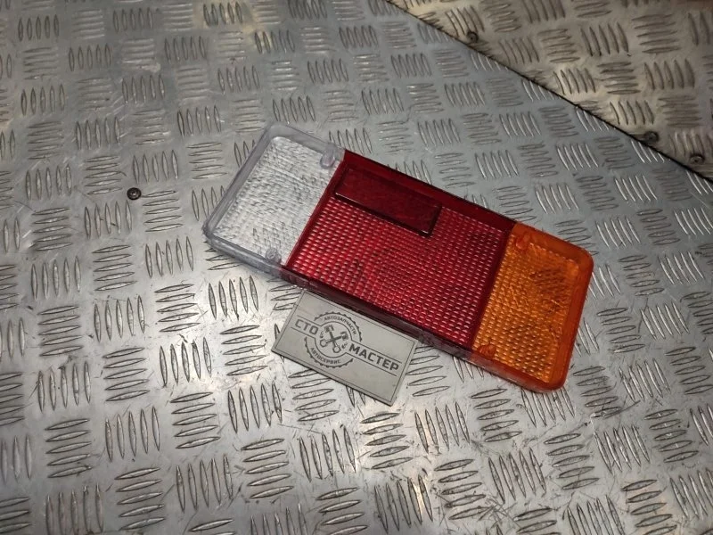 Стекло фонаря заднего правого Peugeot Boxer FT86252