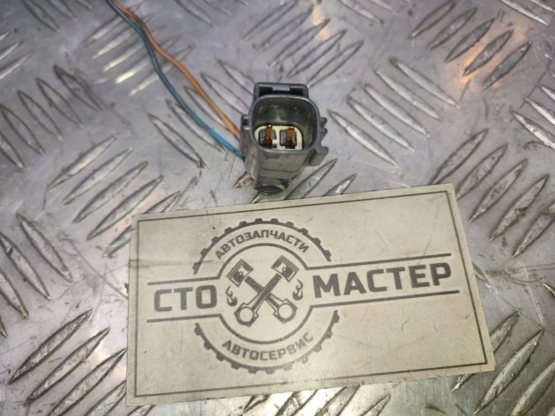 Разъем датчика температуры Peugeot Boxer 1746990 2.2