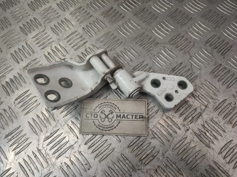 Петля двери задней правой нижняя Citroen Berlingo B9