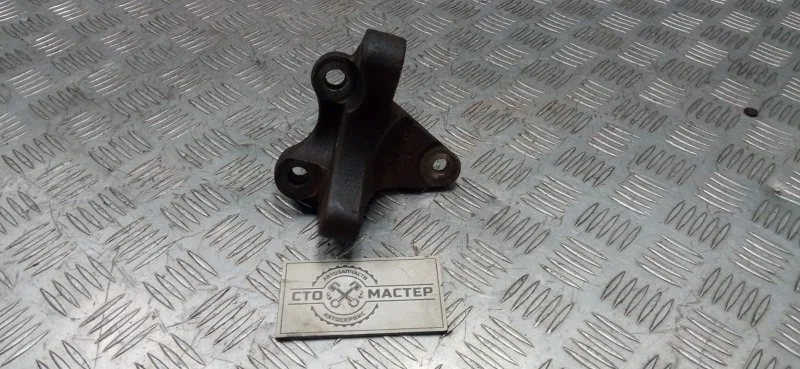 Кронштейн двигателя правый Citroen Jumper 1371083 2.2 HDI