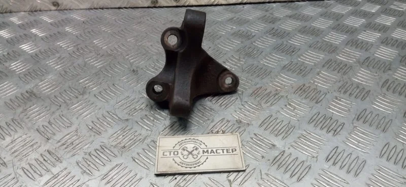 Кронштейн двигателя правый Peugeot Boxer 182130 2.2 HDI