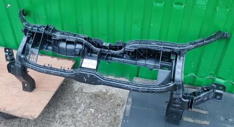 Передняя панель (телевизор) Ford Transit GD2089E TTG