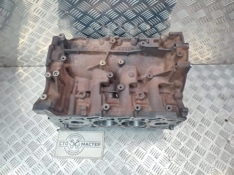 Блок цилиндров Peugeot Boxer 0130ET 2.2