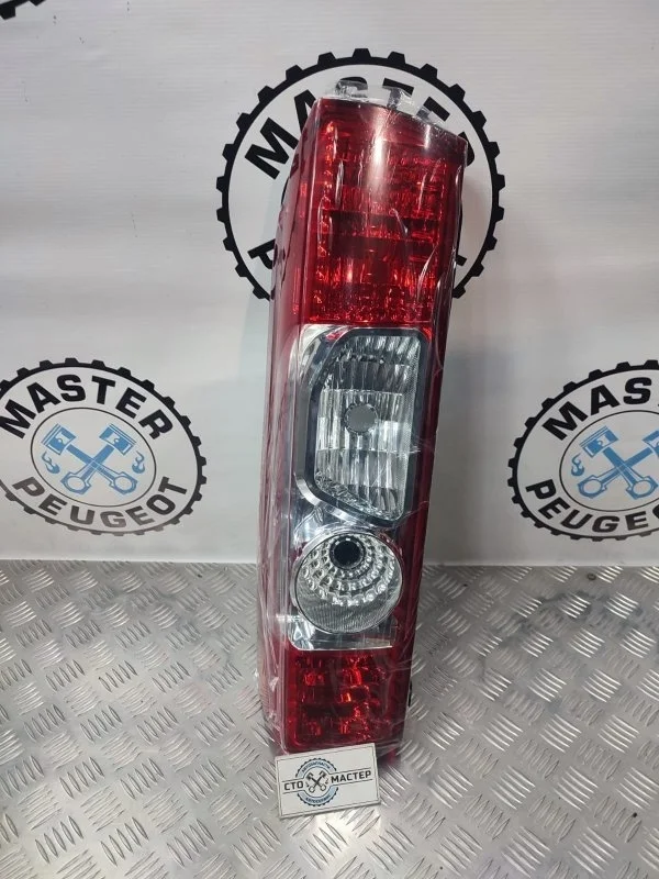 Фонарь задний левый Peugeot Boxer 5521926LUE 250