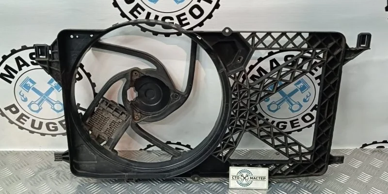 Диффузор вентилятора Ford Tourneo Custom 6C118C607AD 2.2 TDCI