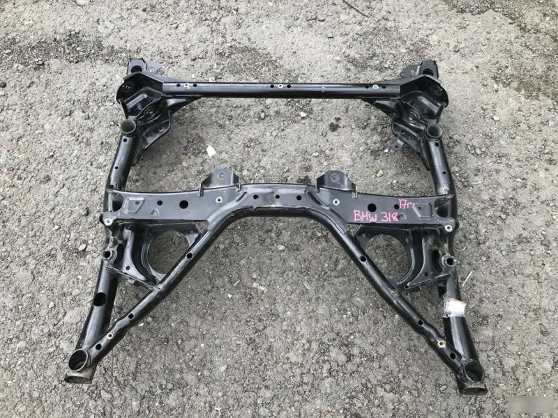 Балка подмоторная BMW 3 31106872118 F30