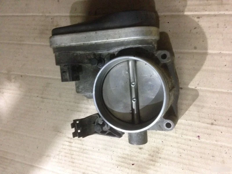Дроссельная заслонка BMW 7 13547506627 E65