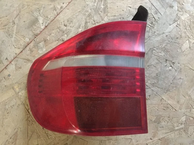 Фонарь наружный Bmw X5 63217200817 E70, левый