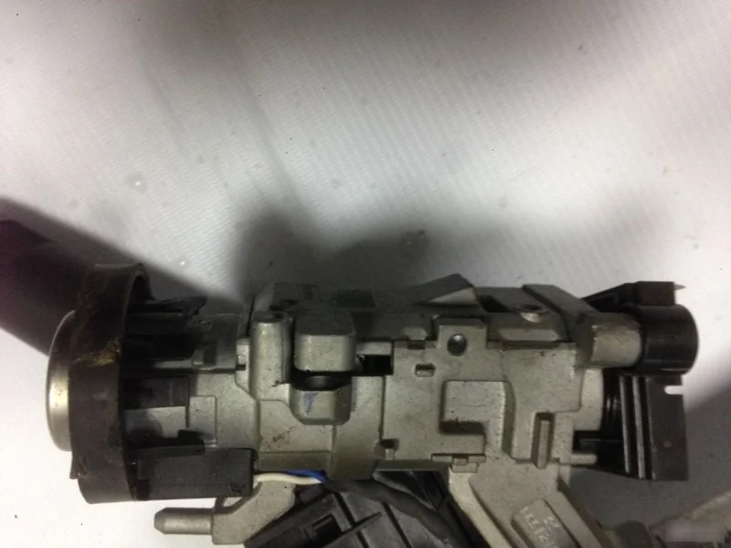 Замок зажигания Chevrolet Cruze 22807512