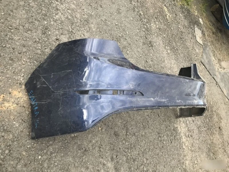 Бампер Hyundai Elantra 2016 с дефектом 86610F2010, задний