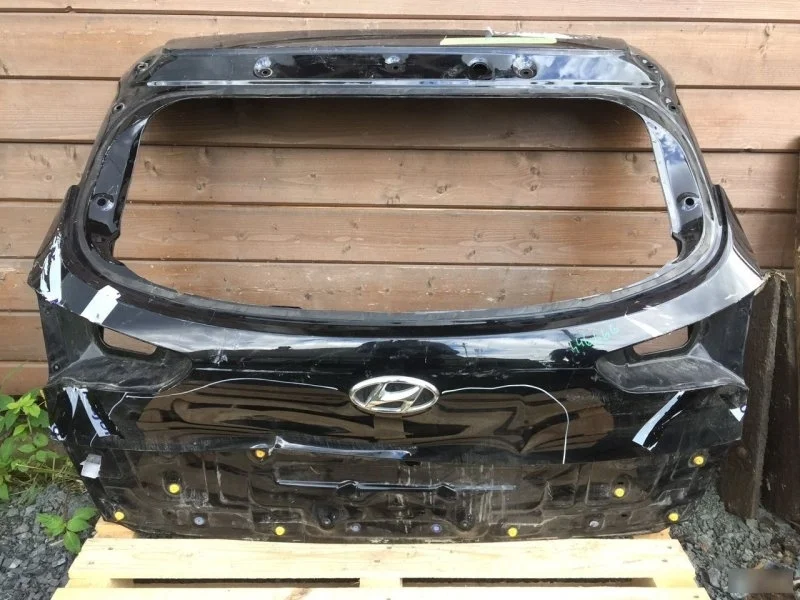 Дверь багажника Hyundai Tucson 73700D7000