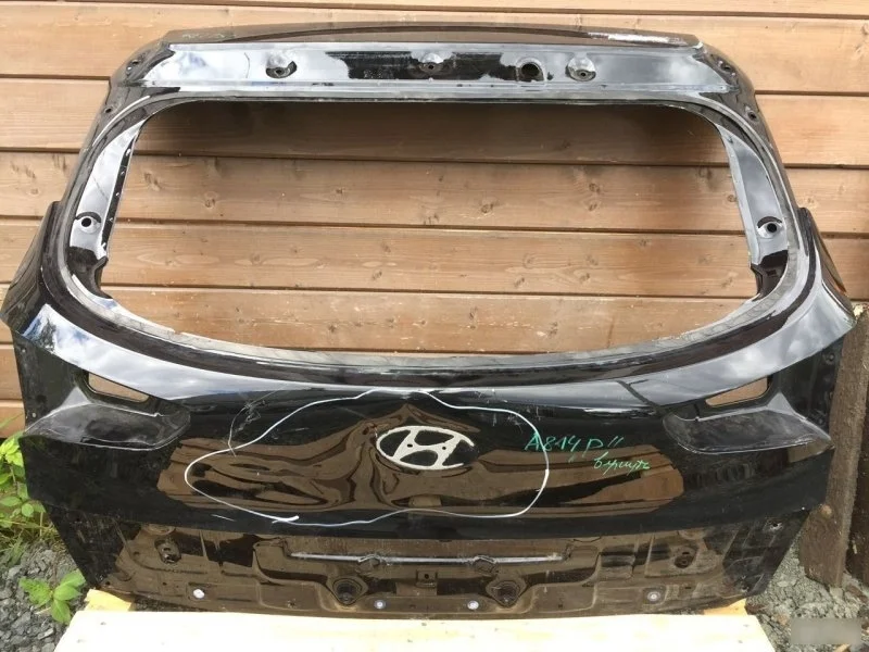 Дверь багажника Hyundai Tucson 73700D7000