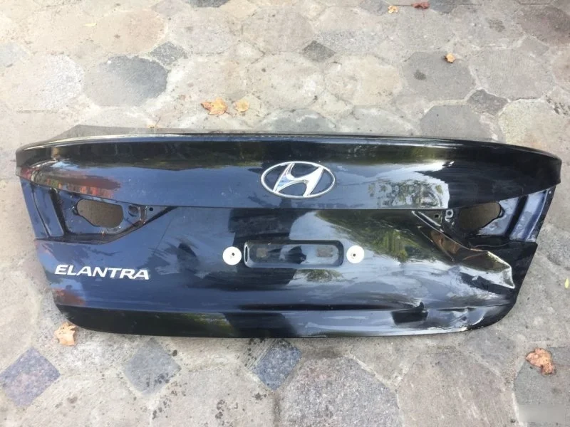 Крышка багажника Hyundai Elantra 3 69200F2060