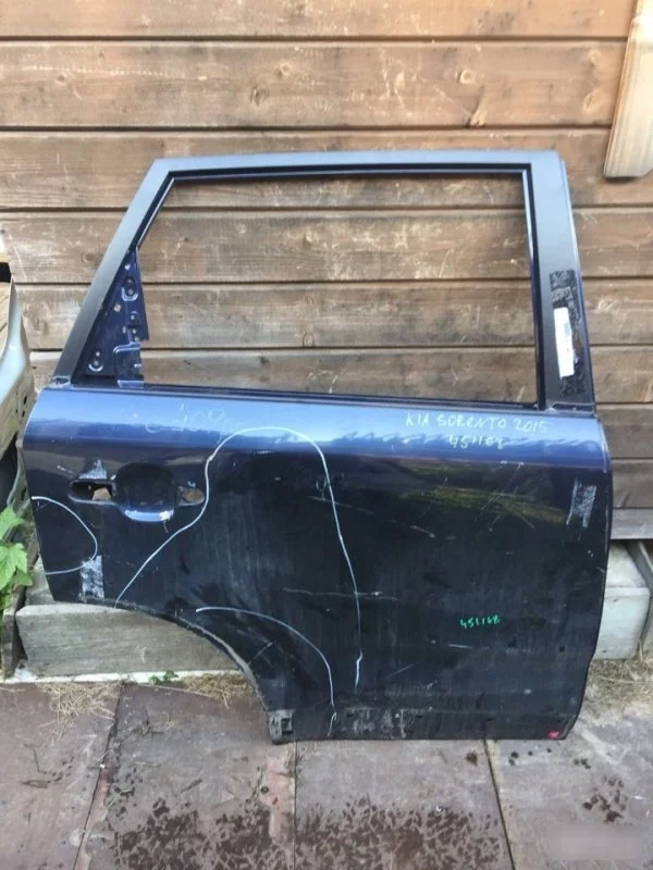 Дверь Kia Sorento 770042P010 XM, задняя правая