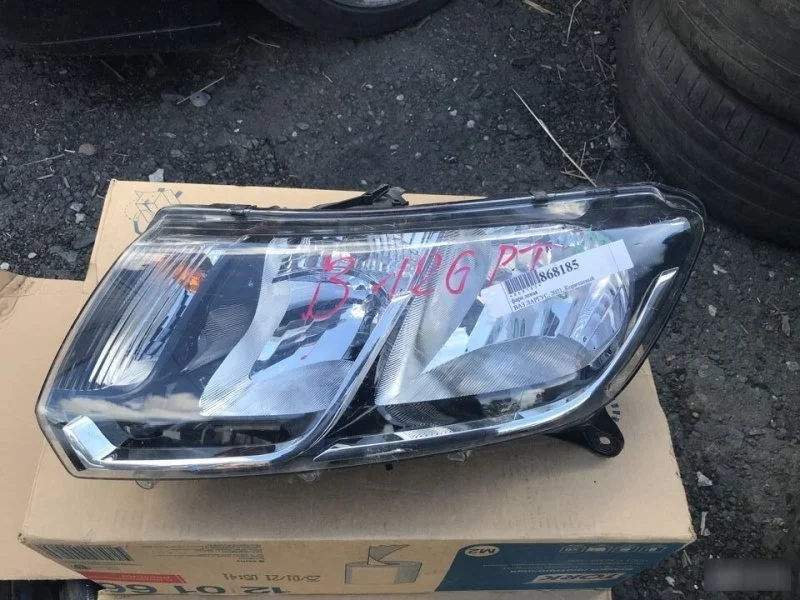 Фара Лада Ларгус 8450092037, левая