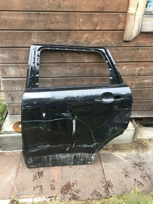 Дверь Land Rover Range Rover Evoque LR028557, задняя левая