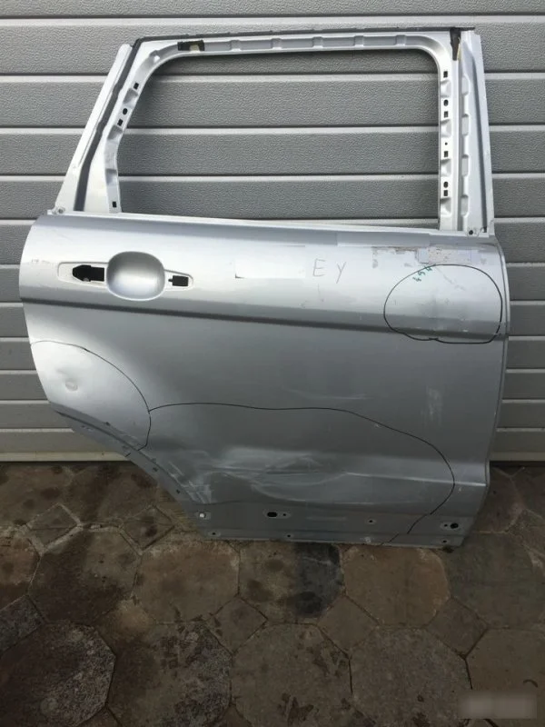 Дверь Land Rover Range Rover LR028556, задняя правая