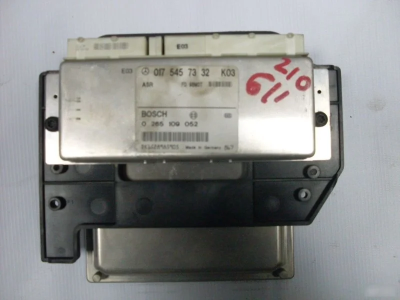 Блок управления ASR Mercedes-Benz E-Class A0175457332 W210