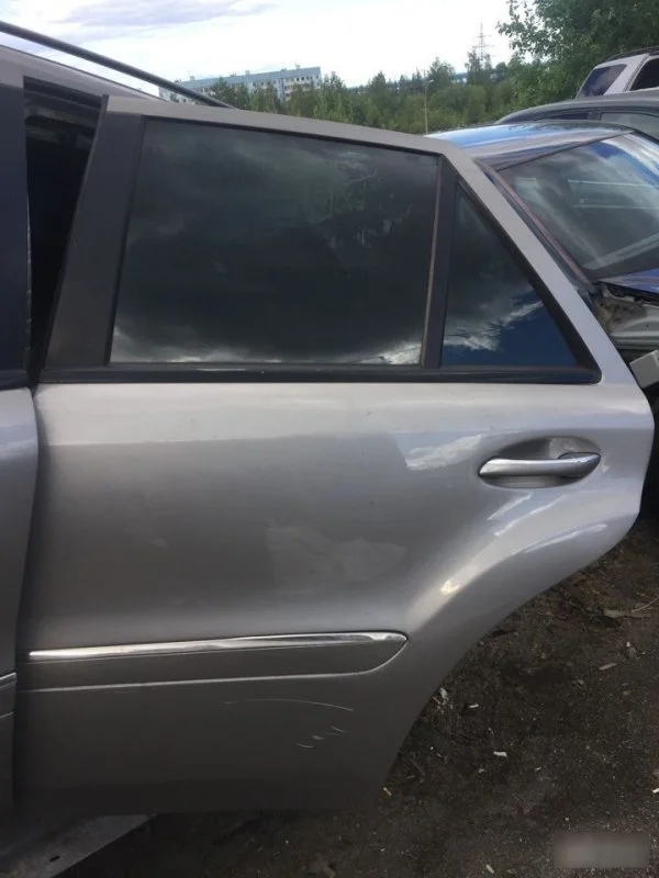 Дверь Mercedes-Benz M-Class A1647300105 W164, задняя левая