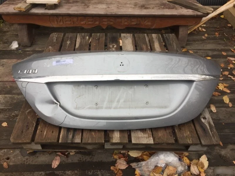 Крышка багажника Mercedes-Benz C-Class A2057500075 W205