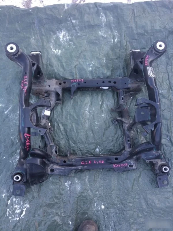 Подрамник Mercedes-Benz Gle-Class A2923301000, передний