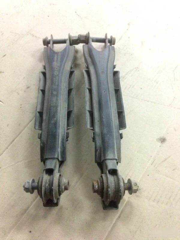 Рычаг Mercedes-Benz C-class 2043502706 W204, задний