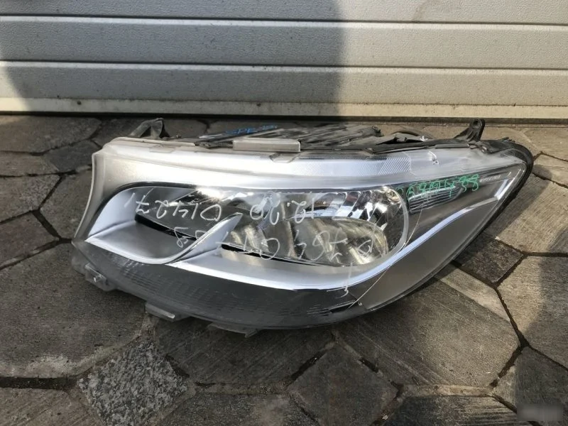 Фара Mercedes Sprinter с дефектами A9109060000 W907, левая