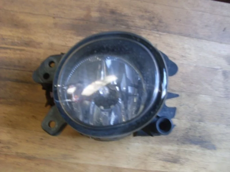 Фара противотуманная Mercedes-Benz B-Class A2518200856 W245, правая