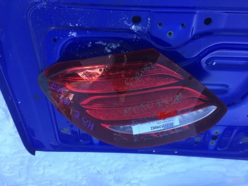 Фонарь внешний Mercedes-Benz E-Class A2139067700 W213, левый